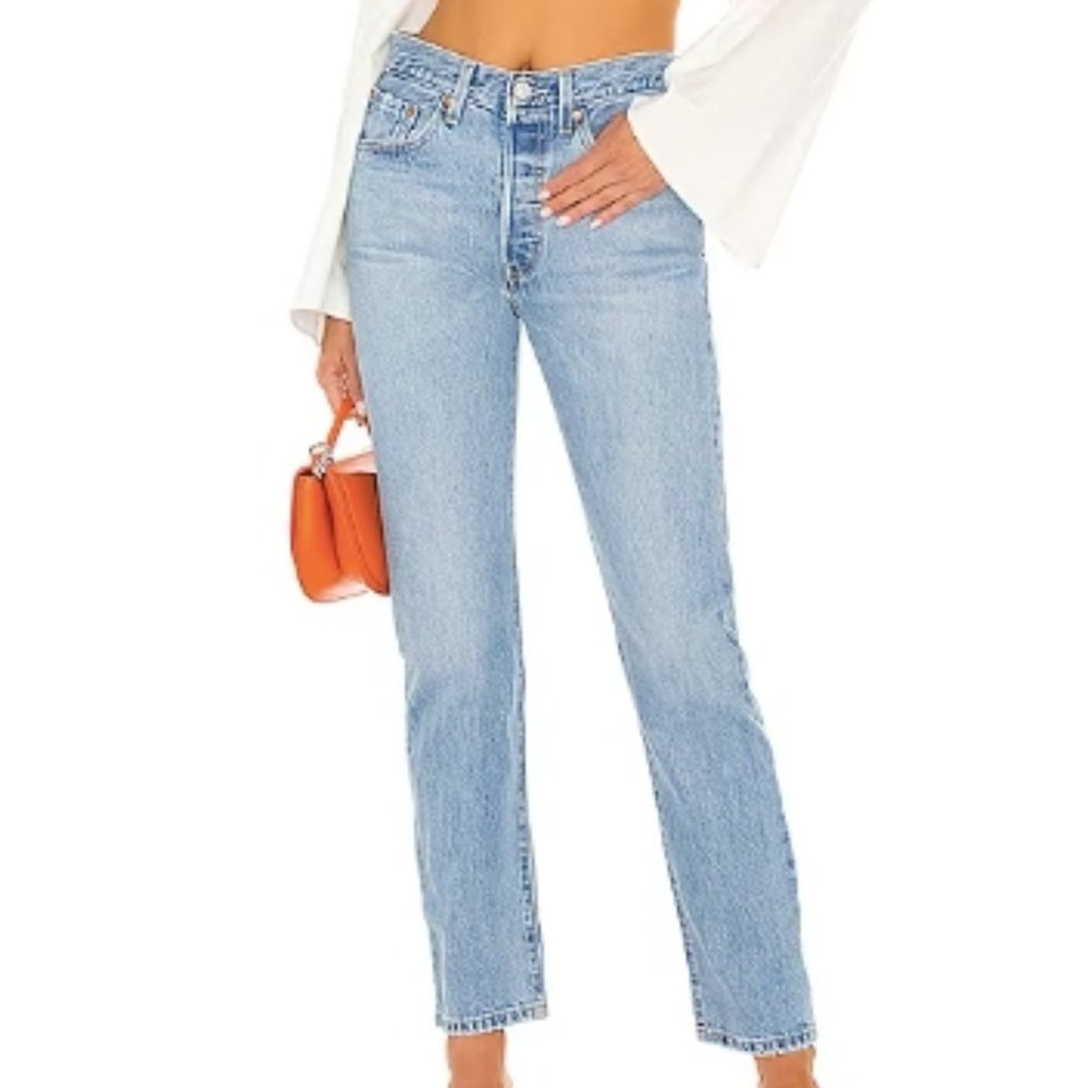 501® Original Fit Women's Jeans 27W x 30L in Light wash Luxor Last